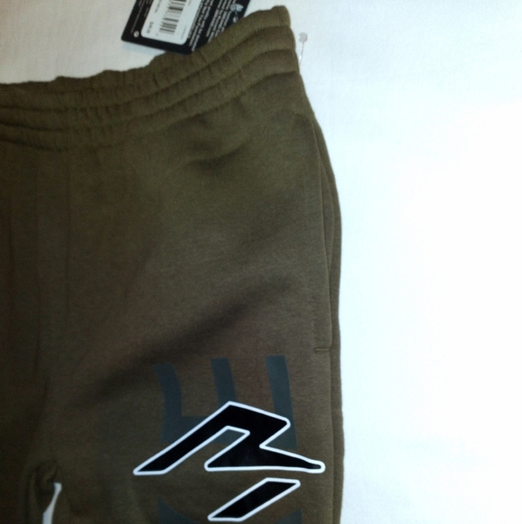 Nike Boys Youth 2pc Jogger & Tee Set - Large - Picture 4 of 5